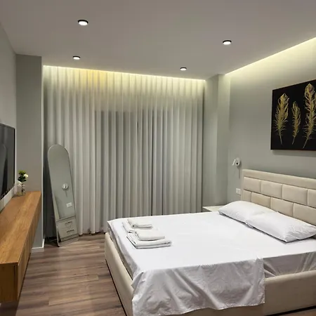 Luxe Aura 아파트 티라나